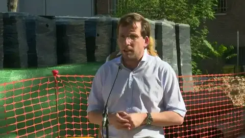 José Luis Martínez-Almeida sobre la conferencia de presidentes: "¿Yo no voy si no me das 200.000? Esto es la España multinivel" José Luis Martínez-Almeida sobre la conferencia de presidentes: "¿Yo no voy si no me das 200.000? Esto es la España multinivel"