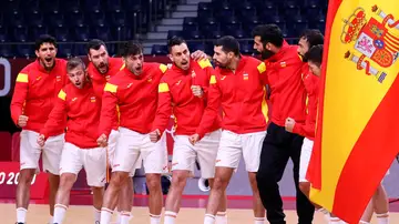 Los Hispanos vencen cómodamente a Argentina y ya piensan en los cuartos de final Los Hispanos vencen cómodamente a Argentina y ya piensan en los cuartos de final