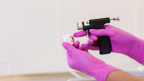 Pistola para hacer pendientes