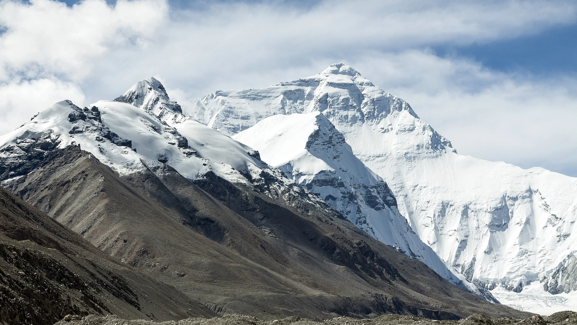 Hayan en un glaciar tibetano restos de virus de hace 15.000 años que podrían ayudar a predecir el cambio climático 