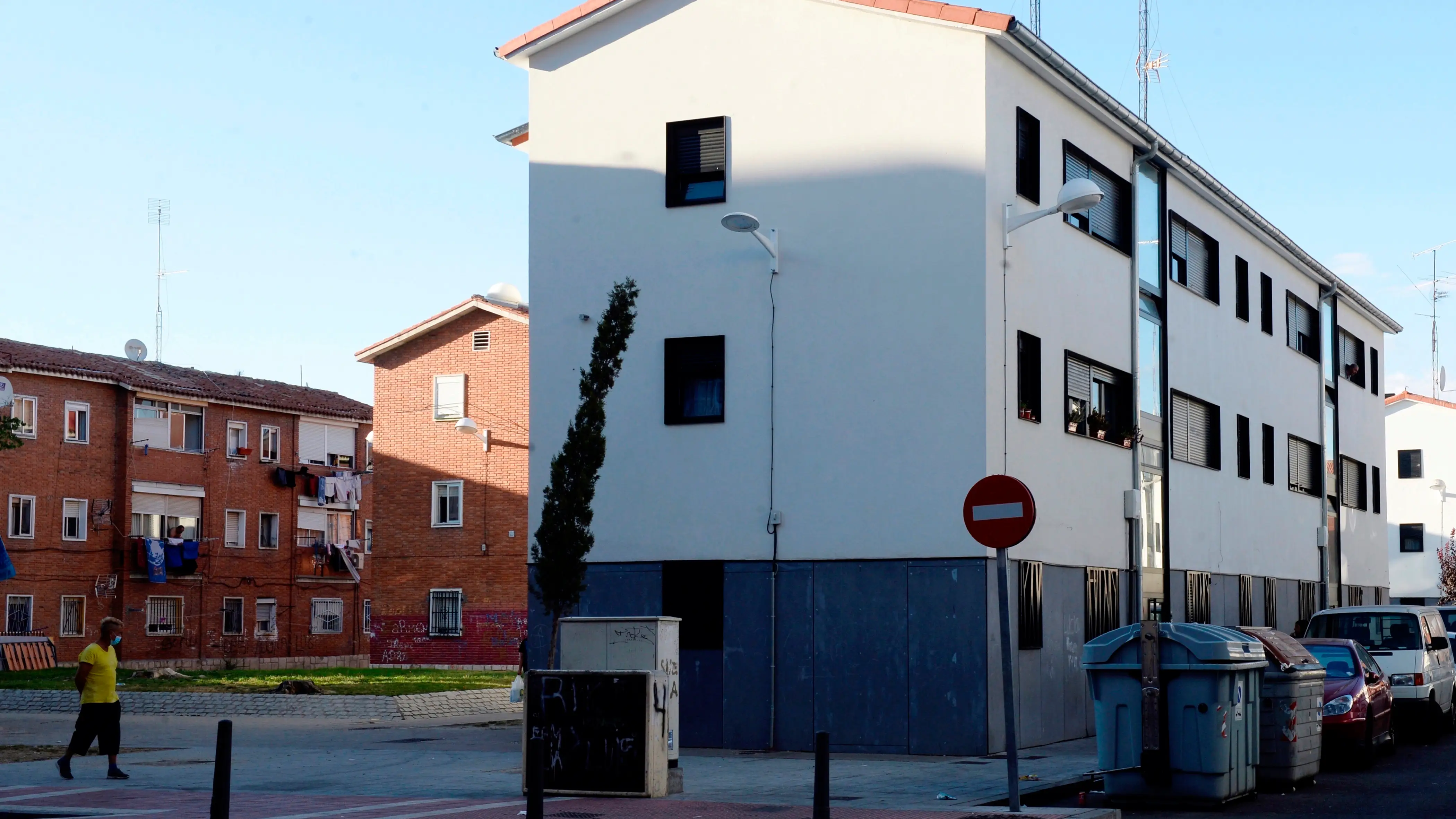 Un herido por arma de fuego y un policía muy grave al acudir al suceso en el barrio de Pajarillos, Valladolid Un herido por arma de fuego y un policía muy grave al acudir al suceso en el barrio de Pajarillos, Valladolid