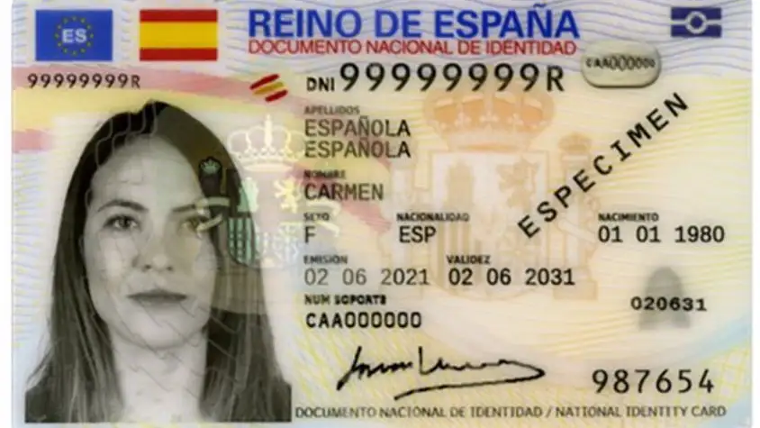 DNI 4.0: Novedades, requisitos y la polémica foto del nuevo DNI que ya está en vigor DNI 4.0: Novedades, requisitos y la polémica foto del nuevo DNI que ya está en vigor
