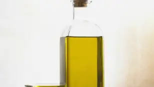 Imagen de archivo del aceite de oliva