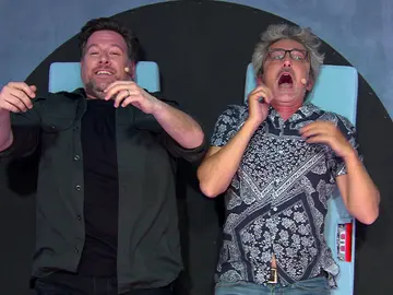Carlos Latre y David Fernández hacen vibrar de la risa con su ingenio, ¿habrán adivinado las películas? Carlos Latre y David Fernández hacen vibrar de la risa con su ingenio, ¿habrán adivinado las películas?