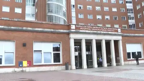 La víctima de la brutal paliza en Amorebieta sigue en coma y necesita una traqueotomía para seguir respirando La víctima de la brutal paliza en Amorebieta sigue en coma y necesita una traqueotomía para seguir respirando