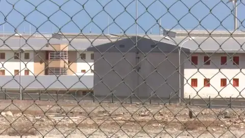 Un brote de coronavirus entre presos antivacunas obliga a poner en cuarentena una cárcel de Gran Canaria Un brote de coronavirus entre presos antivacunas obliga a poner en cuarentena una cárcel de Gran Canaria