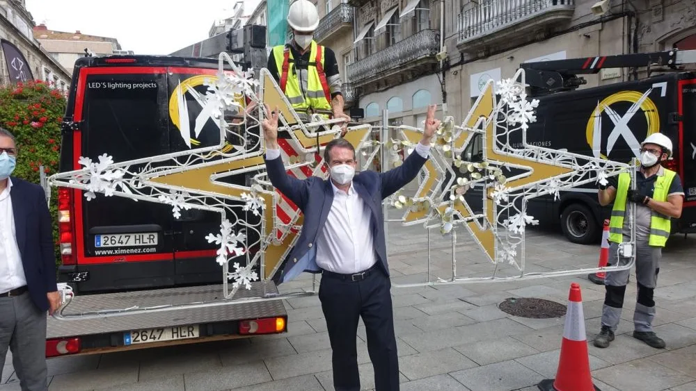 El mensaje del alcalde de Vigo Abel Caballero a Ourense: "Cuando quiera hablar de luces, hábleme de Nueva York" El mensaje del alcalde de Vigo Abel Caballero a Ourense: "Cuando quiera hablar de luces, hábleme de Nueva York"