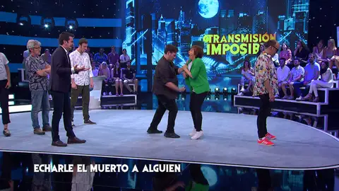 La paliza inesperada entre todos los concursantes de ‘Me Resbala’ durante la prueba de ‘Transmisión Imposible’ La paliza inesperada entre todos los concursantes de ‘Me Resbala’ durante la prueba de ‘Transmisión Imposible’