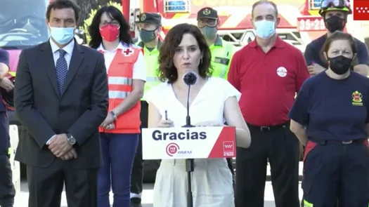 Ayuso responde a Abascal sobre el pasaporte covid-19: "No me gustan las amenazas ni los chantajes" Ayuso responde a Abascal sobre el pasaporte covid-19: "No me gustan las amenazas ni los chantajes"
