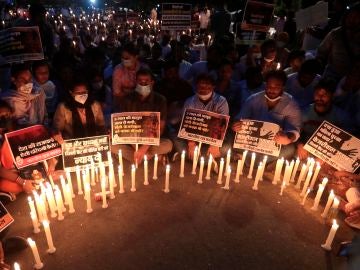 Protestas en India por el asesinato de una niña de 9 años de la casta dalit, violada y quemada