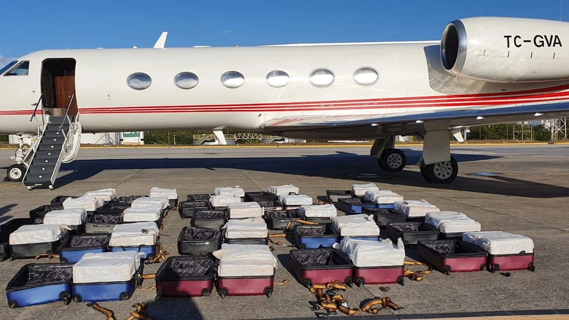 Detienen a un español que llevaba más de una tonelada de cocaína en un avión privado en Brasil