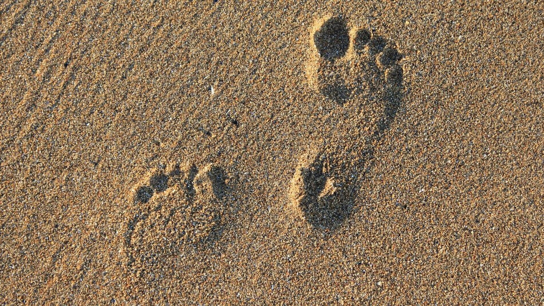 Alivia el dolor de las plantas de los pies quemadas con estos trucos