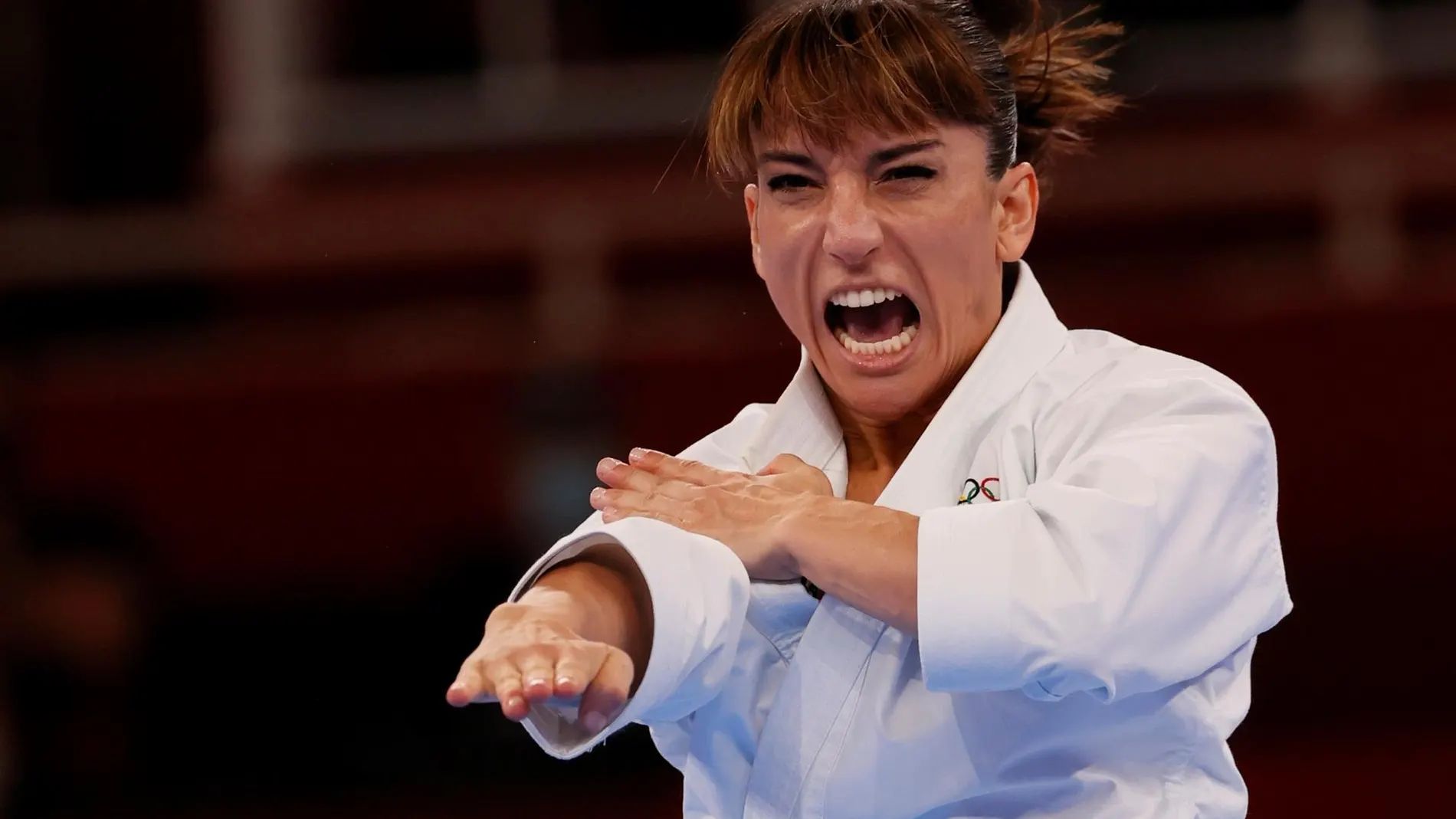 Sandra Sánchez lucha por el oro en la final de kárate kata de los Juegos Olímpicos