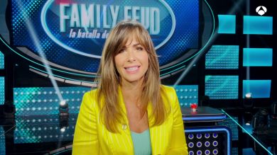 Nuria Roca, presentadora de ‘Family Feud’, se moja sobre una de sus concursantes favoritas: “Las va a acertar todas”