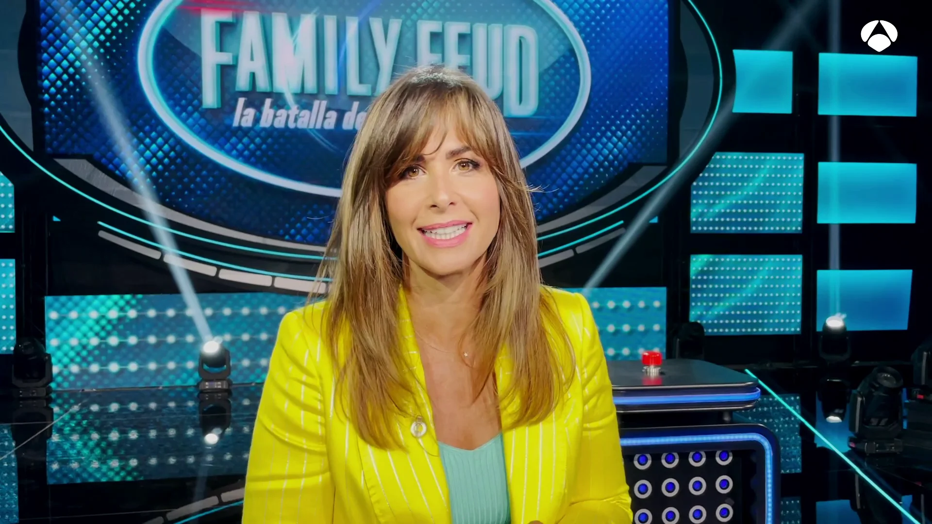Nuria Roca, presentadora de &lsquo;Family Feud&rsquo;, se moja sobre una de sus concursantes favoritas: &ldquo;Las va a acertar todas&rdquo;