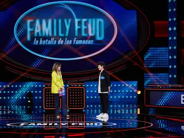 El horóscopo de Miki Núñez deja sin 15.000 euros al equipo ‘Eurovisión’ en ‘Family Feud’