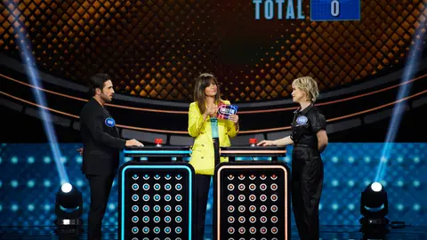 ‘Family Feud’ pone a prueba a las grandes voces de España: el equipo ‘OT’ se enfrenta a ‘Eurovision’ ‘Family Feud’ pone a prueba a las grandes voces de España: el equipo ‘OT’ se enfrenta a ‘Eurovision’