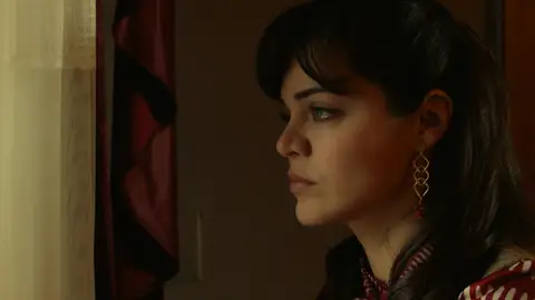 03_Züleyha Züleyha descubre a Yilmaz y a la doctora Mügjan juntos Un encuentro inesperado que removerá el corazón de la joven.