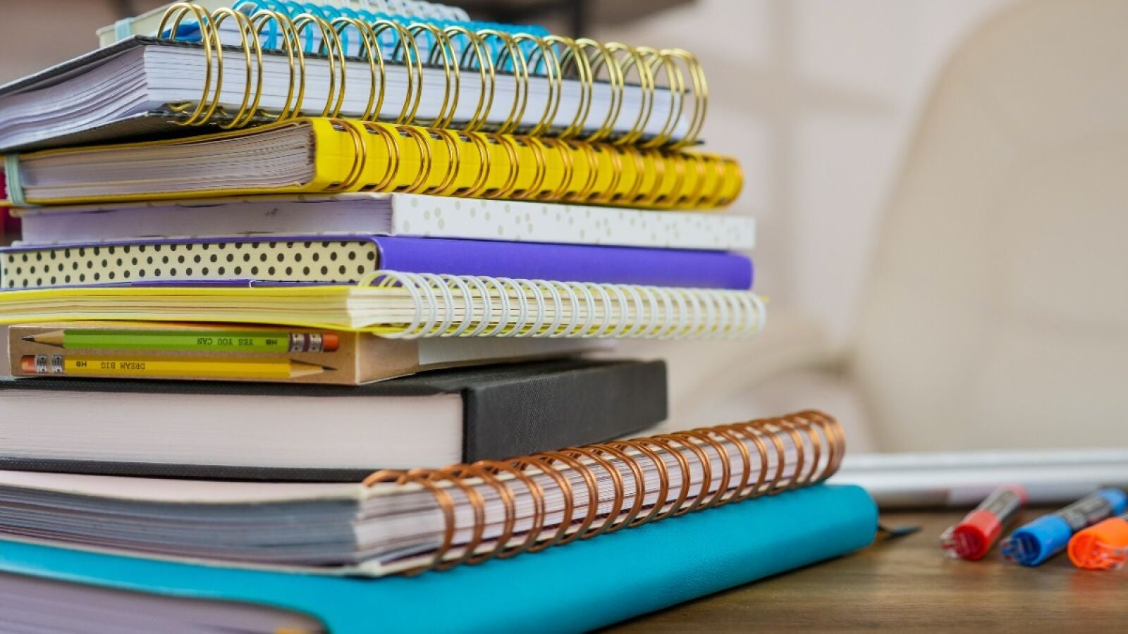 ¿Cómo ahorrar en la vuelta al cole?: Las mejores ofertas en material escolar y papelería 
