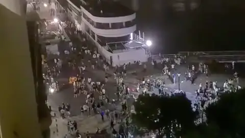 Las fiestas ilegales y los botellones disparan los contagios en varias localidades Las fiestas ilegales y los botellones disparan los contagios en varias localidades