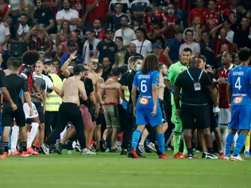 La tribuna sur del estadio del Niza quedará cerrada durante los 4 próximos partidos La tribuna sur del estadio del Niza quedará cerrada durante los 4 próximos partidos