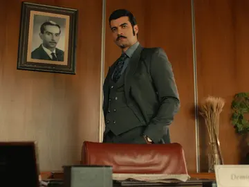 Demir trama un nuevo plan contra Yilmaz y Fekeli Demir trama un nuevo plan contra Yilmaz y Fekeli