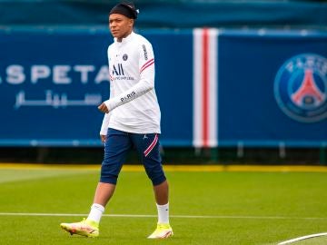 El PSG ya se plantea la venta de Mbappé, según afirma RMC