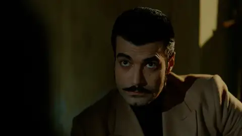 Demir a Sait: “Encuéntralo y ni una palabra a nadie, ni siquiera a mi madre” La conversación de Demir con Hunkar le ha llevado a tomar cartas en el asunto.