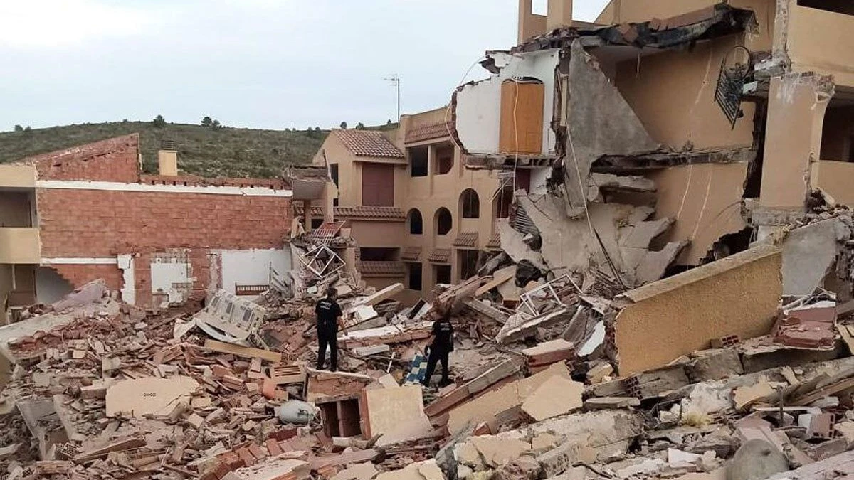 Así era el edificio de los años 90 que se ha derrumbado en Peñíscola Derrumbe edificio en Peñíscola