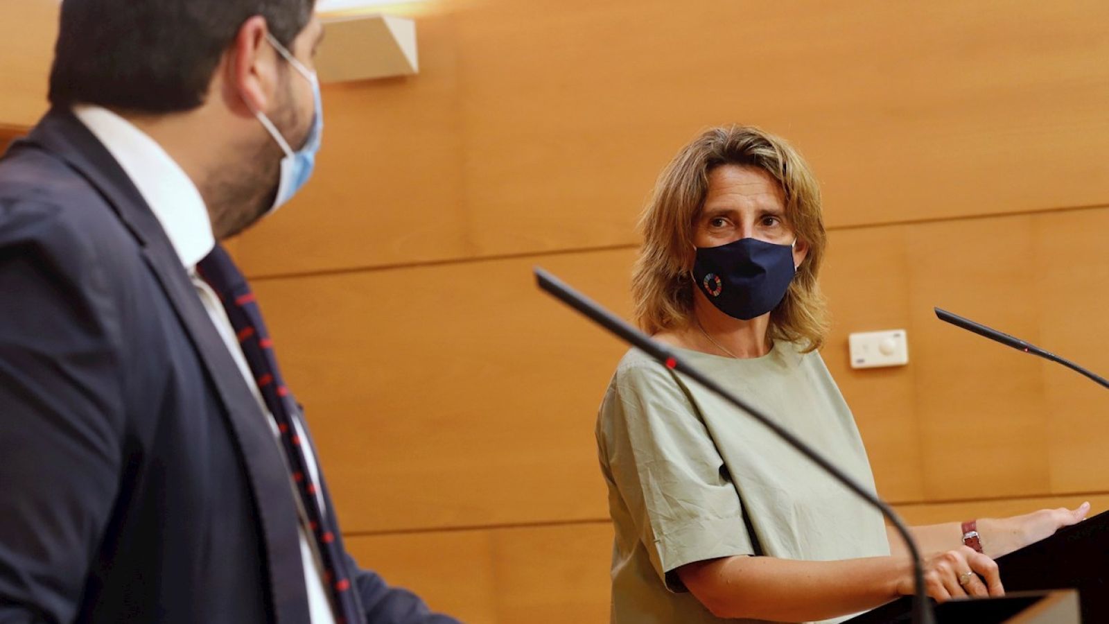 Ribera y López Miras dejan atrás las disputas y aseguran que trabajarán unidos para salvar el Mar Menor