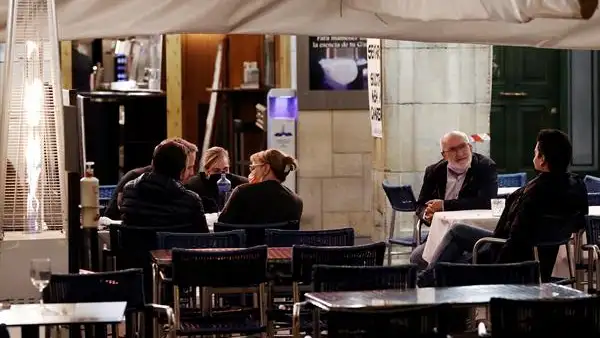 El Tribunal Superior de Justicia de Navarra autoriza el toque de queda en Navarra El Tribunal Superior de Justicia de Navarra autoriza el toque de queda en Navarra