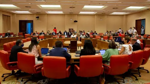 La Diputación Permanente rechaza la comparecencia de Pedro Sánchez sobre la crisis de Afganistán, sí lo hara ministro de Exterior La Diputación Permanente rechaza la comparecencia de Pedro Sánchez sobre la crisis de Afganistán, sí lo hara ministro de Exterior