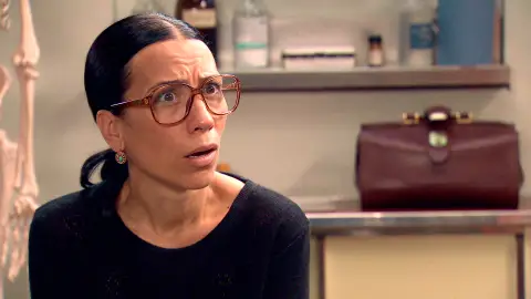 Manolita, impactada, descubre el gran secreto oculto de Beltrán Manolita, impactada, descubre el gran secreto oculto de Beltrán