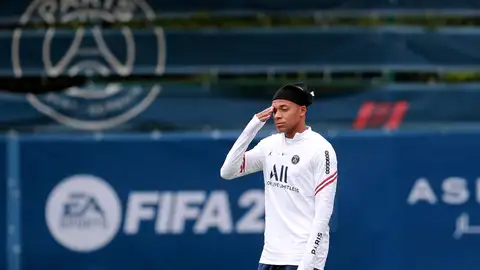 El PSG rechaza la oferta del Real Madrid por Mbappé, según medios franceses El PSG rechaza la oferta del Real Madrid por Mbappé, según medios franceses