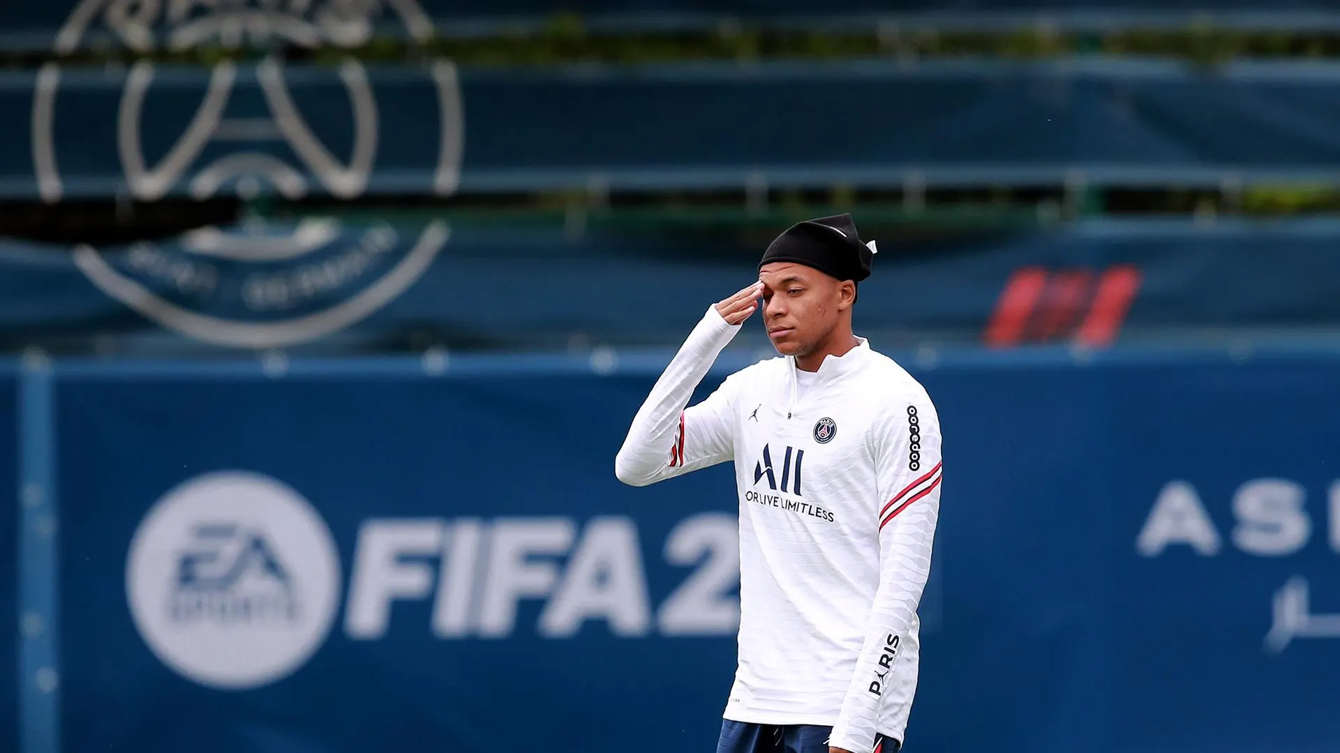 El PSG rechaza la oferta del Real Madrid por Mbappé, según medios franceses El PSG rechaza la oferta del Real Madrid por Mbappé, según medios franceses