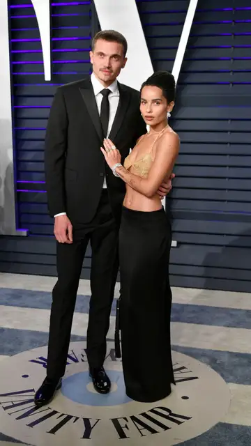 Karl Glusman y Zoe Kravitz Karl Glusman y Zoe Kravitz