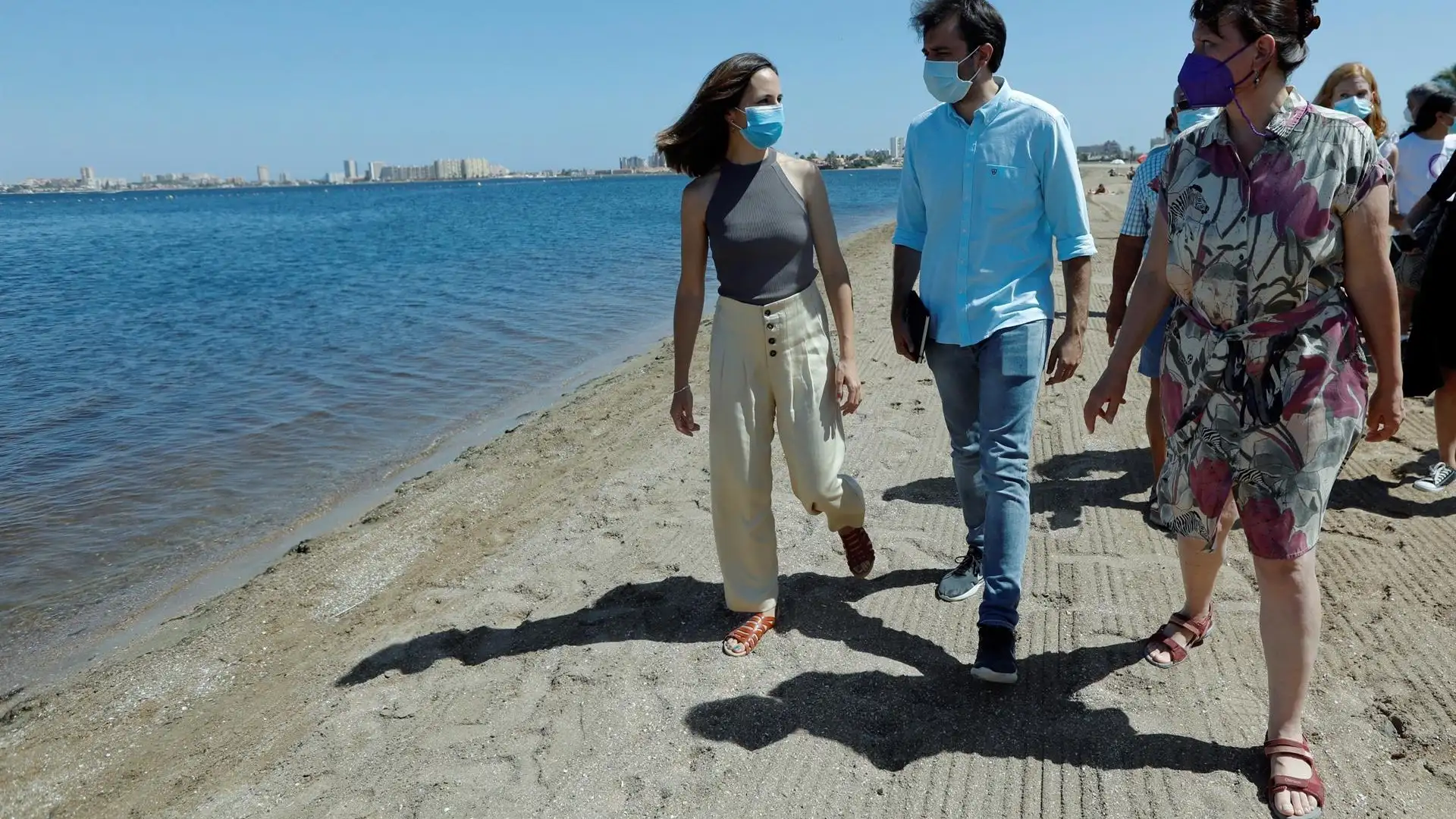 Unidas Podemos plantea un Parque Regional del Mar Menor y una tasa al "agronegocio" para proteger la laguna Unidas Podemos plantea un Parque Regional del Mar Menor y una tasa al "agronegocio" para proteger la laguna