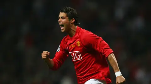 OFICIAL: Cristiano Ronaldo vuelve al Manchester United OFICIAL: Cristiano Ronaldo vuelve al Manchester United