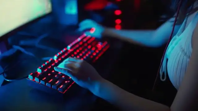 El que más tarde se duerma y cierre 'stream' ganará 1.000 dólares en un polémico torneo en Twitch El que más tarde se duerma y cierre 'stream' ganará 1.000 dólares en un polémico torneo en Twitch