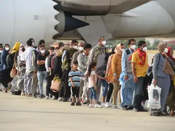 Consulta cuántos afganos ha evacuado cada país Consulta cuántos afganos ha evacuado cada país