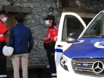 La Ertzaintza localiza una fiesta con más de 500 personas en la localidad guipuzcoana de Astigarraga La Ertzaintza localiza una fiesta con más de 500 personas en la localidad guipuzcoana de Astigarraga