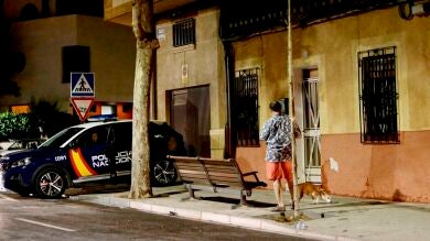 El sospechoso de asesinar y emparedar a la vendedora de la ONCE en Albacete entra en el juzgado