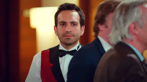 Demir, a punto de reencontrarse con Öykü y Candan gracias a la astuta jugada de Cemal Demir, a punto de reencontrarse con Öykü y Candan gracias a la astuta jugada de Cemal