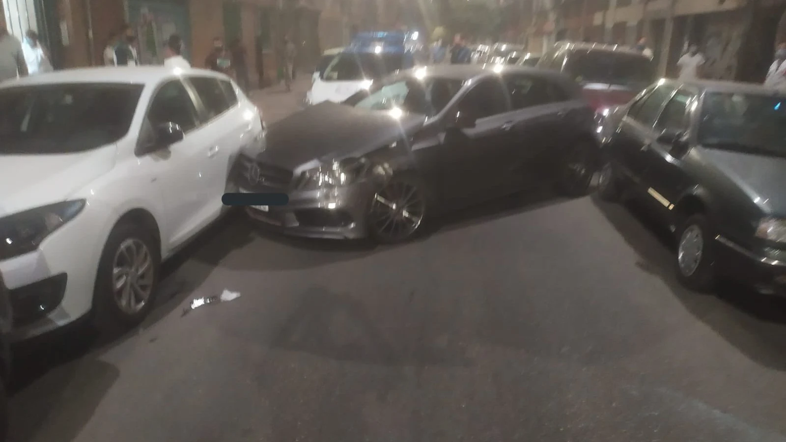 Un conductor choca contra 25 vehículos y abandona el suyo en la calle en Valladolid Un conductor choca contra 25 vehículos y abandona el suyo en la calle en Valladolid