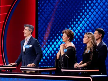 ¡Qué cerca! Jaime Cantizano y Silvia Jato acarician los 15.000 euros para los ‘Concurseros’ en ‘Family Feud’ ¡Qué cerca! Jaime Cantizano y Silvia Jato acarician los 15.000 euros para los ‘Concurseros’ en ‘Family Feud’