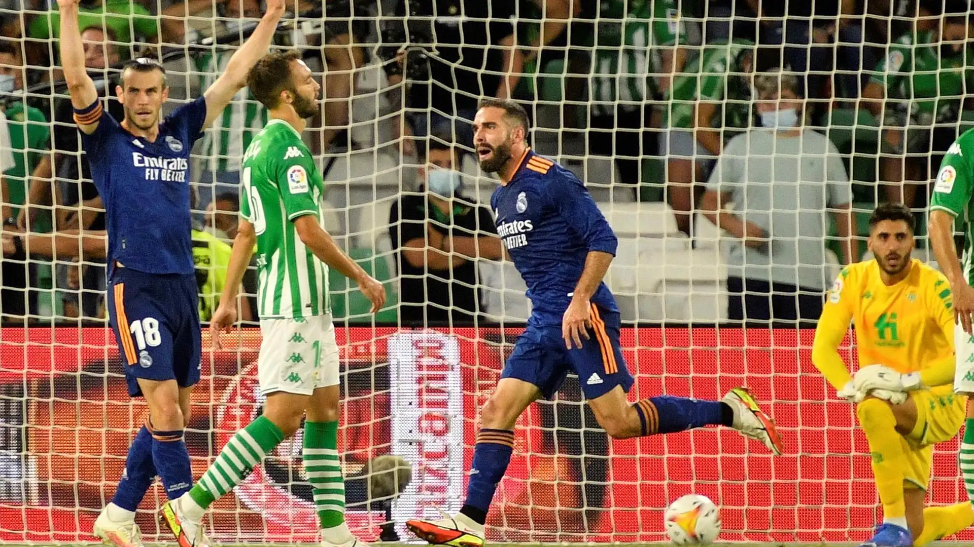Carvajal da la victoria al Real Madrid en el Villamarín Carvajal da la victoria al Real Madrid en el Villamarín