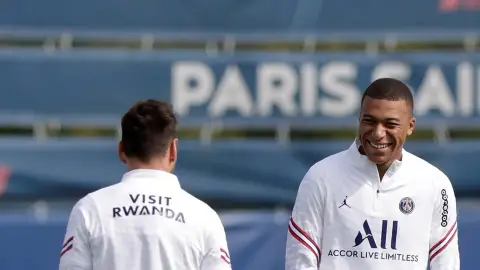 Deportes Antena 3 (28-08-21) El Real Madrid envía un ultimátum al PSG para fichar a Mbappé, según 'Le Parisien' Deportes Antena 3 (28-08-21) El Real Madrid envía un ultimátum al PSG para fichar a Mbappé, según 'Le Parisien'