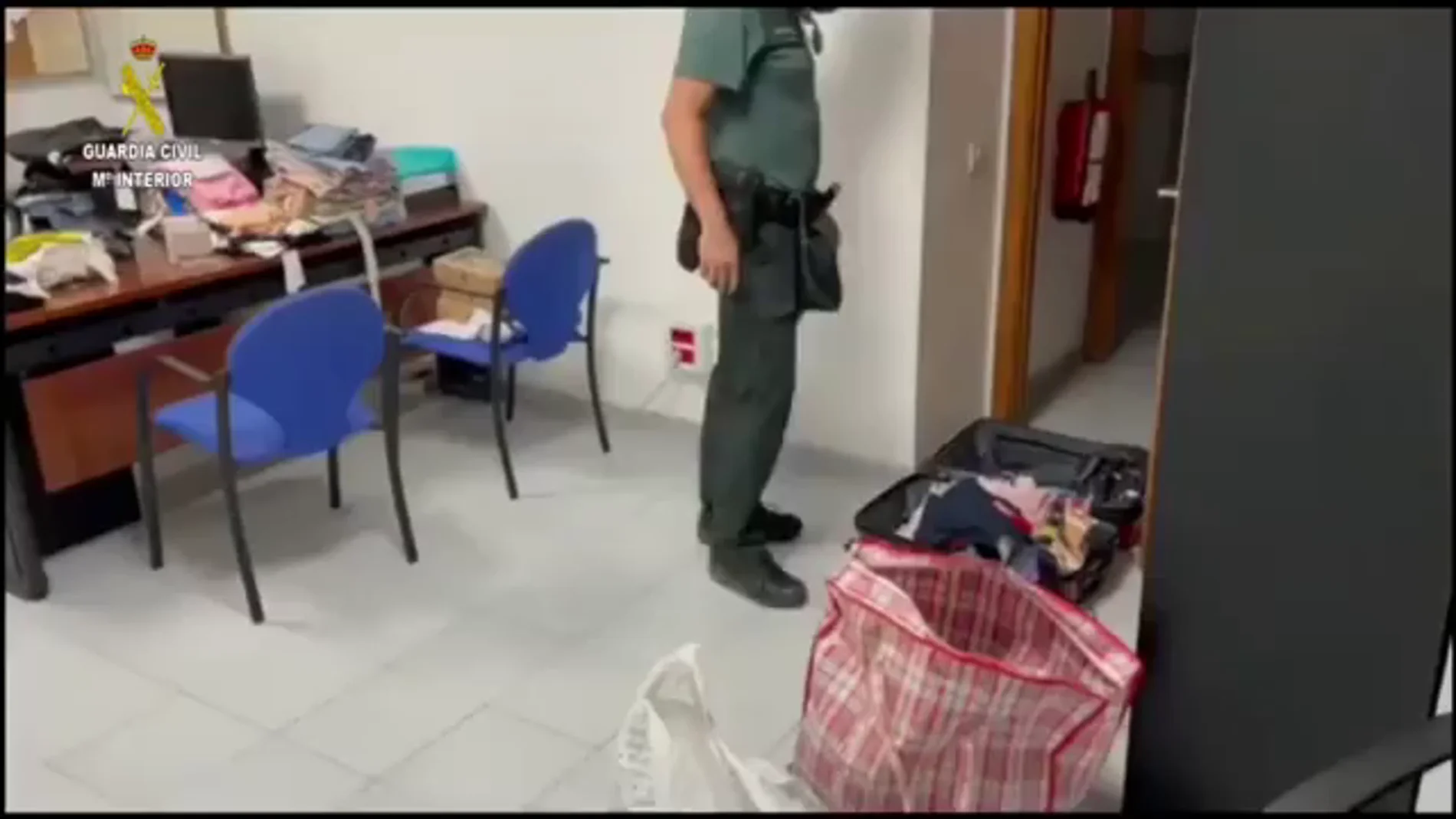Detienen a una mujer en Fuerteventura por robar ropa y perfumes por valor de casi 8000 euros