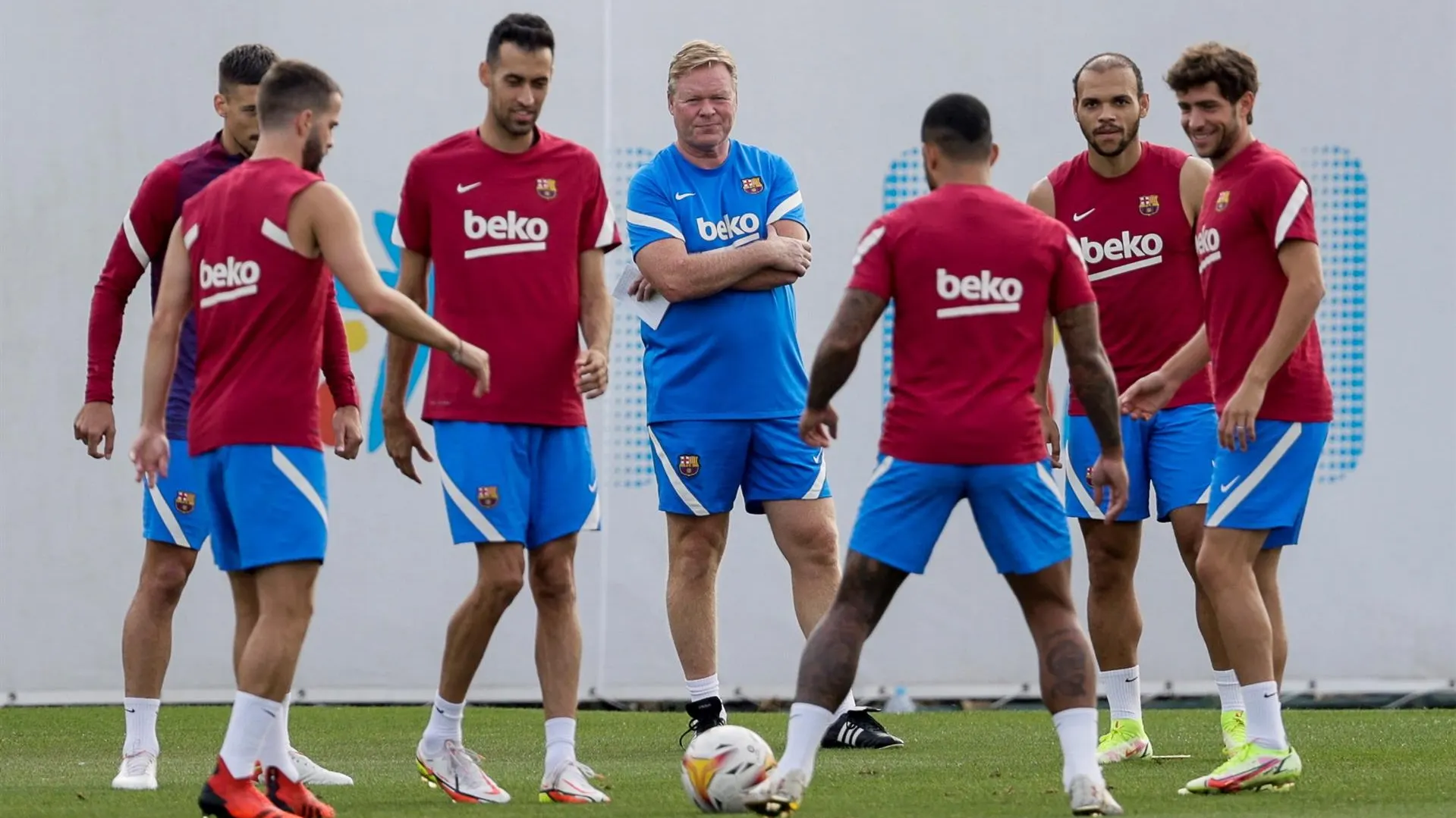 Koeman: "Yo tambi&eacute;n quiero tener a Mbapp&eacute; en mi equipo"