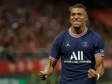 El PSG gana al Reims con un doblete de Mbappé en el debut de Leo Messi El PSG gana al Reims con un doblete de Mbappé en el debut de Leo Messi